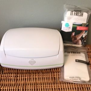 Prince Lionheart cloth wipes warmer